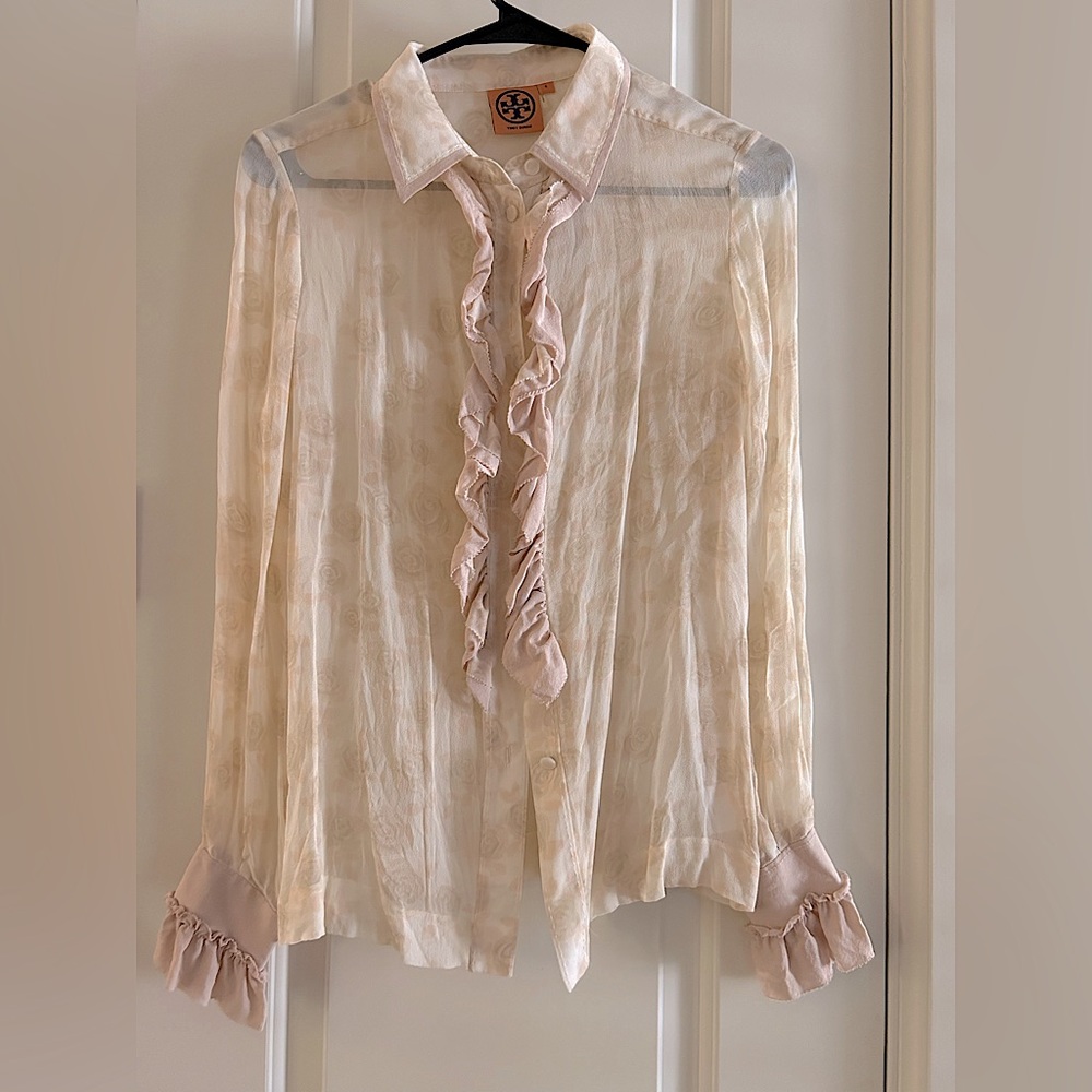 Tory Burch beautiful sheer 100% silk soe. Ruffles down the front. Sz 6